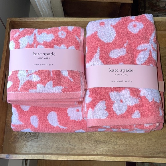 ♠️🎉HP🎉~KATE SPADE ♠️ NEW YORK Beautiful Bath Towel Set 🛀🏻NWT! - Picture 2 of 15